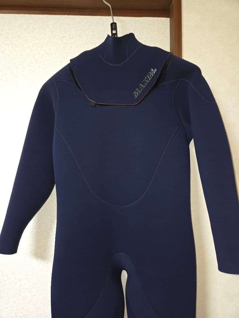 MAXIMフルスーツ サイズL寸XL幅ぐらい