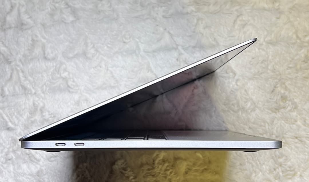 MacBook本体 MacBook Pro 13-inch i7 16GB 2TB Windows