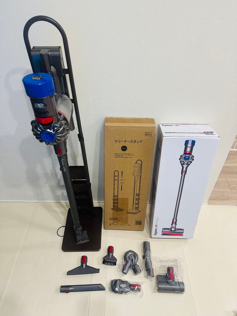 早い者勝ち　Dysonv8fluffy 掃除機　スタンド 付き