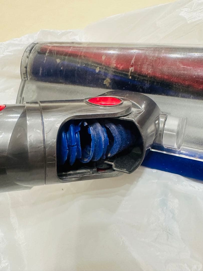 早い者勝ち　Dysonv8fluffy 掃除機　スタンド 付き