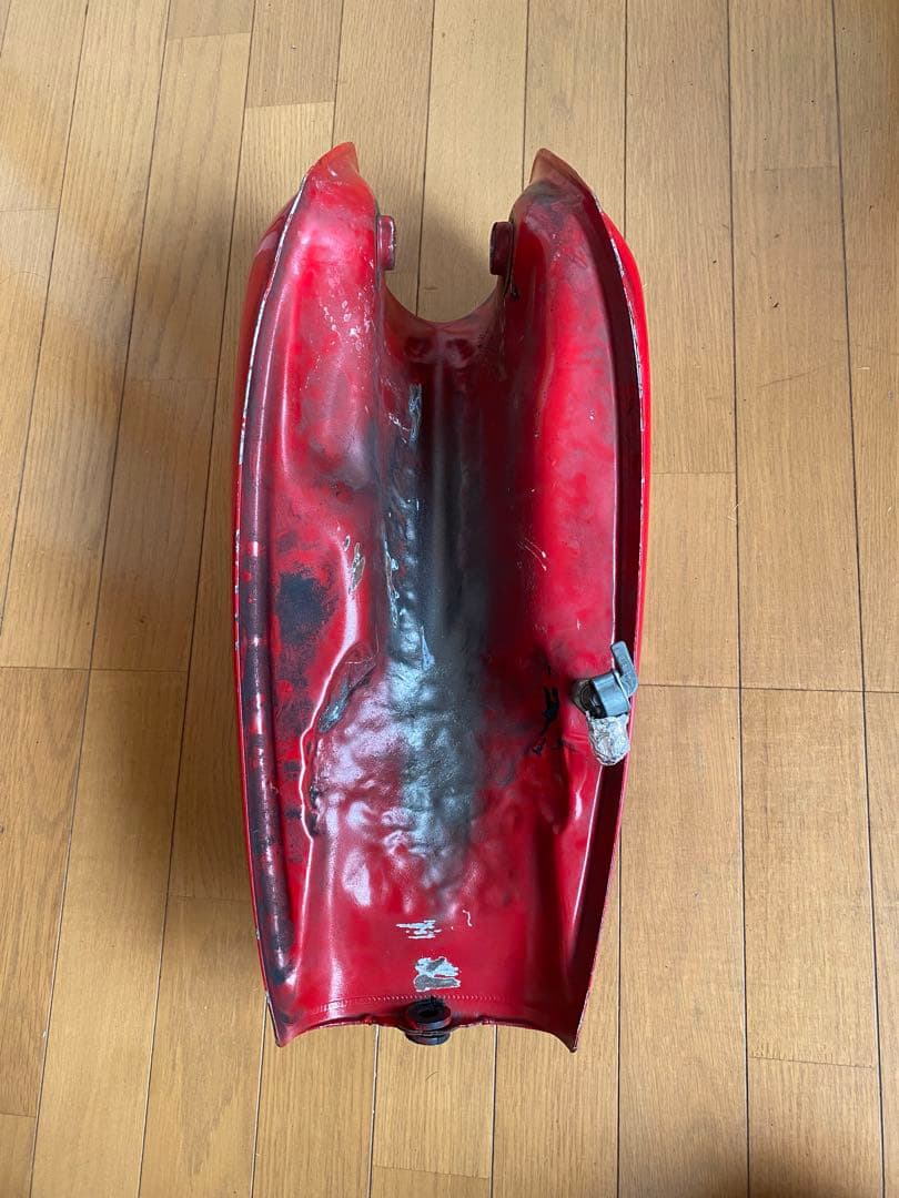 HONDA 赤 タンク ロゴ付き