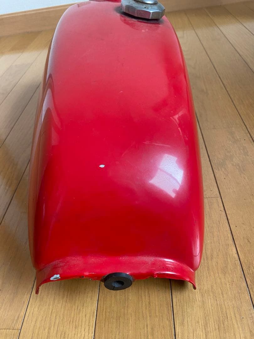 HONDA 赤 タンク ロゴ付き