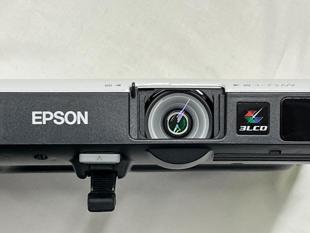 エプソン　EPSON EB-1780W プロジェクター キャリングケース付き