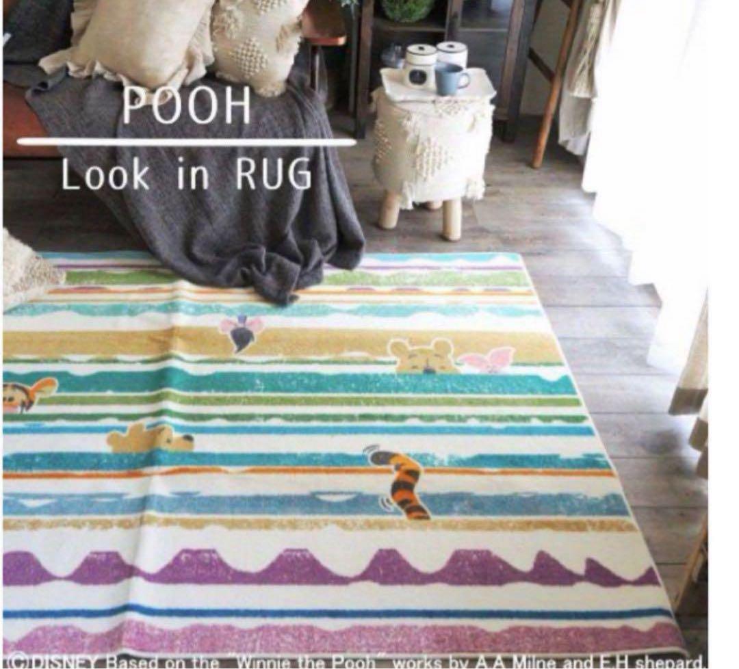 専用⭐️DISNEY おしゃれなディズニーラグ＜POOH/Look in RUG⭐️
