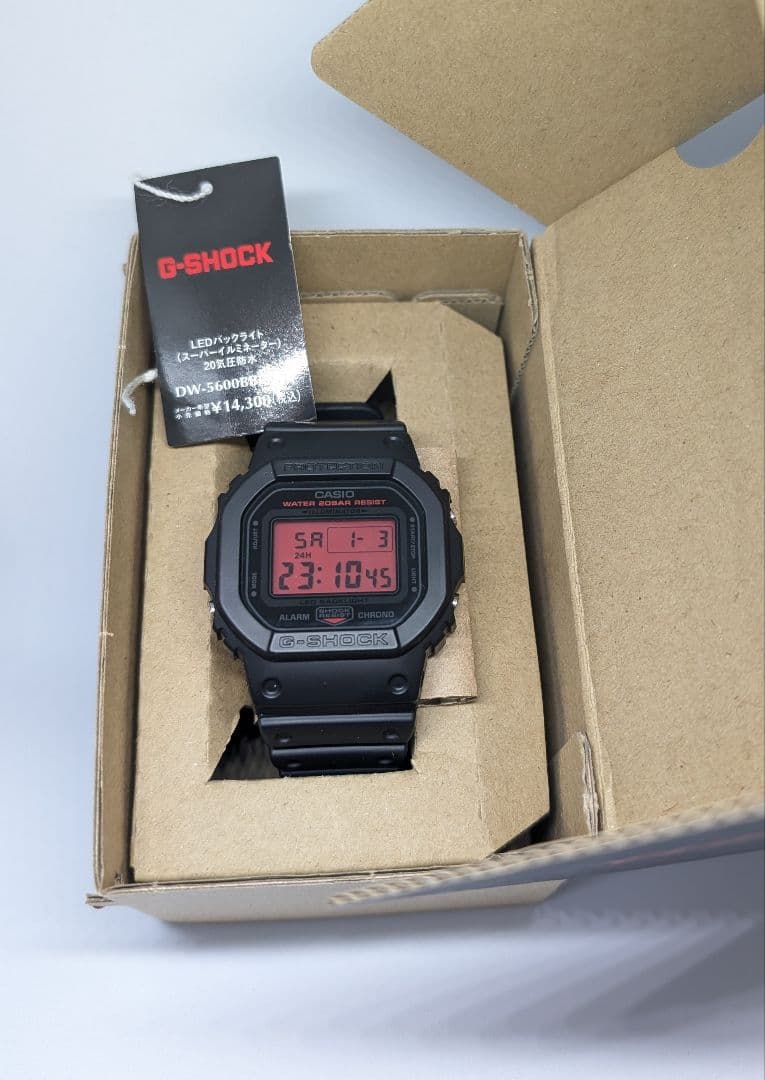 カシオ DW-5600BBR 数回使用のみ G-SHOCK CASIO