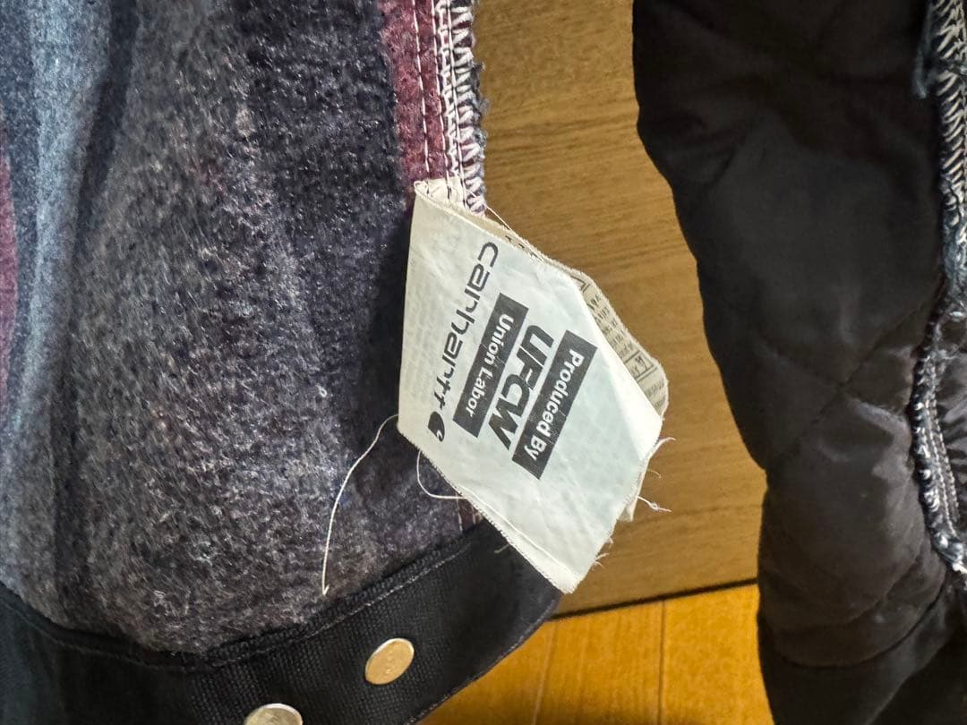 carhartt HELMETS TO HARDHATS デトロイトジャケット