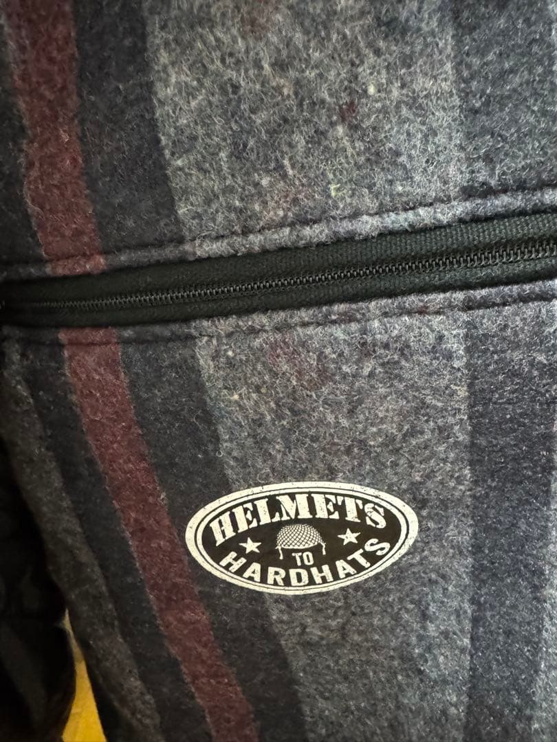 carhartt HELMETS TO HARDHATS デトロイトジャケット