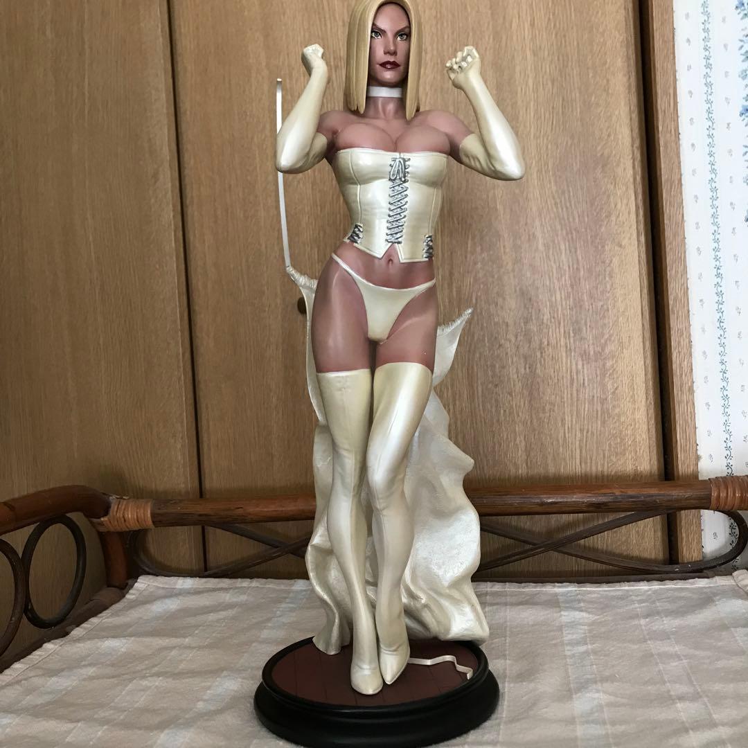 サイドショウ.エマフロスト.スタチュー