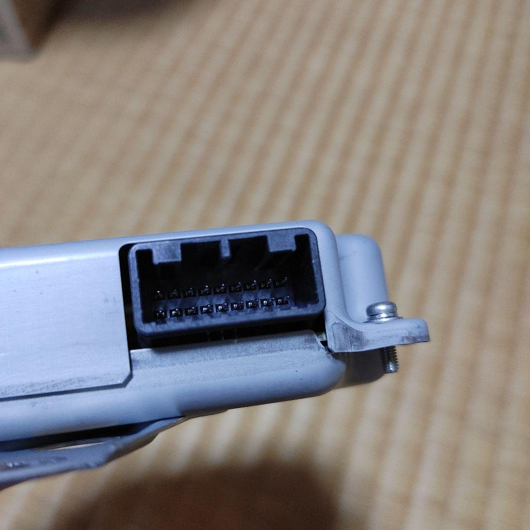 TOYOTAトヨタ純正 プリウス ボルテ－ジセンサ 89892-47050