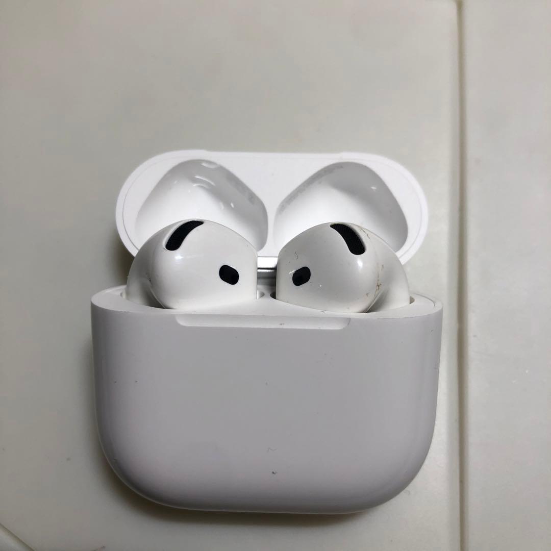 Apple AirPods 第4世代　ノイズキャンセリング付きなし