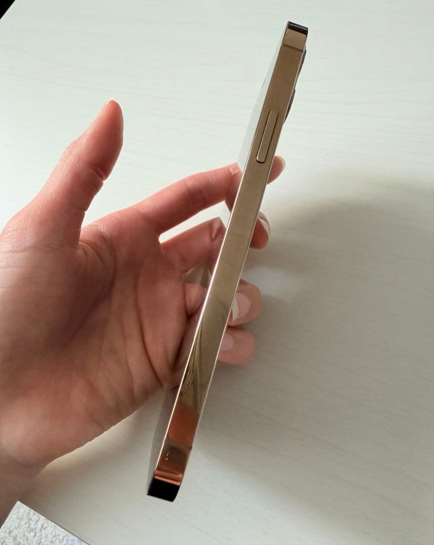 【極美品】iPhone 12 pro ゴールド 256GB 箱付き