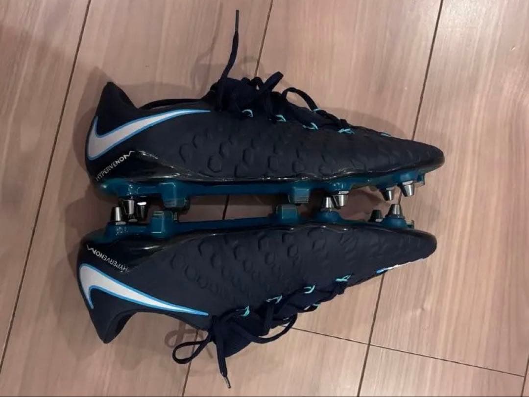 Nike ハイパーヴェノム　ファントム3 DF SG