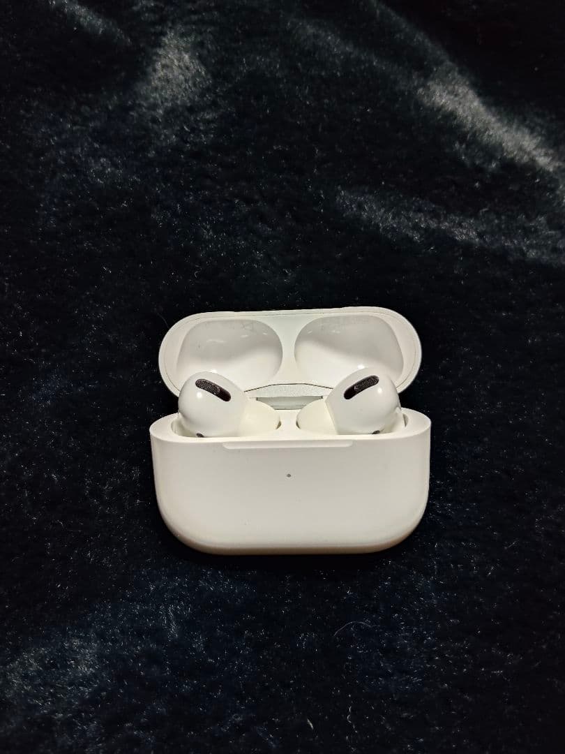 AirPods Pro 1 ワイヤレスイヤホン 充電ケース付
