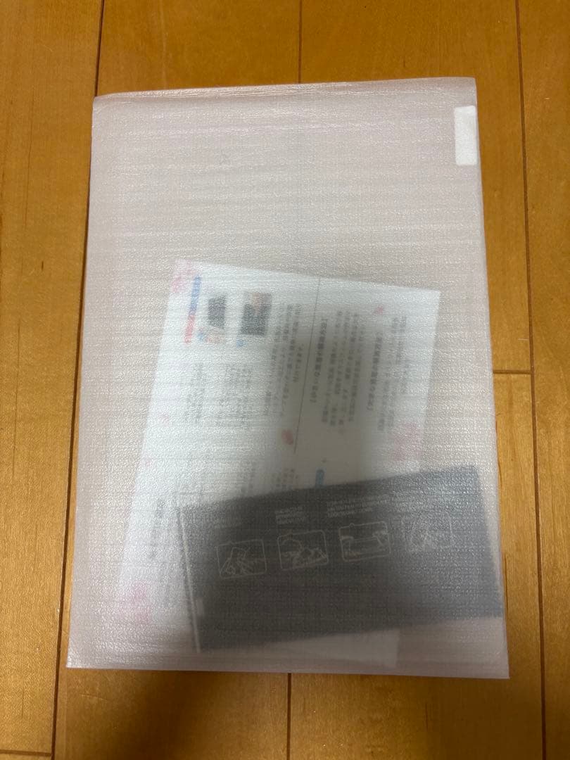 Apple iPad シルバー　第6世代　ガラスフィルム付き！