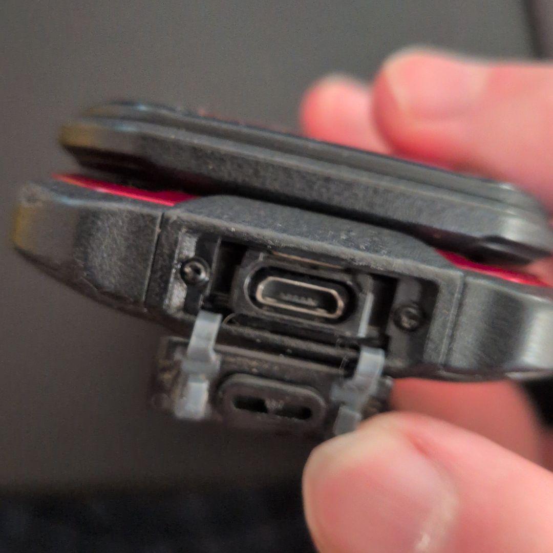 現状販売 起動確認済 TORQUE KYF33ガラホ レッド