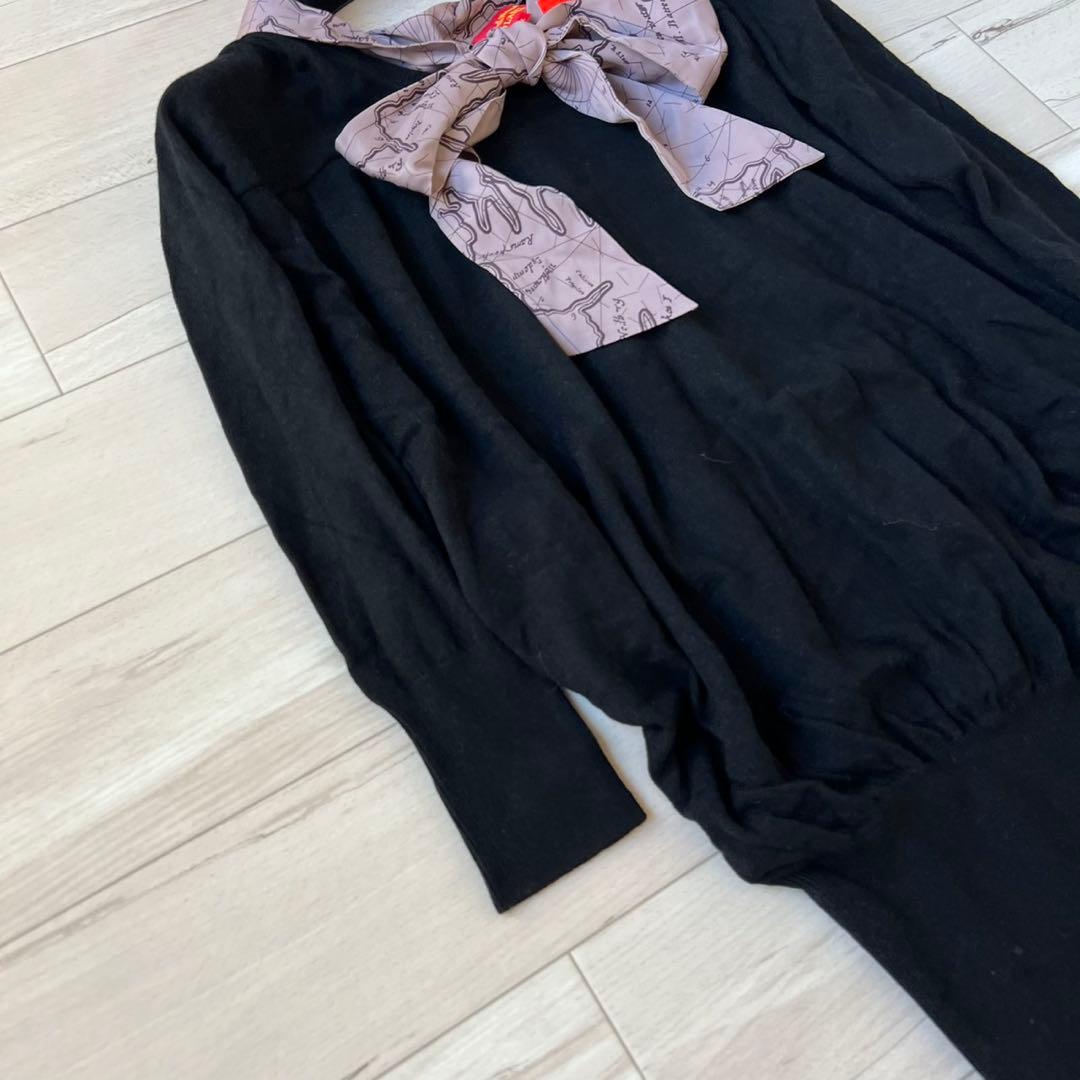 タグ付き　ヴィヴィアンウエストウッド　ニットワンピース　ボウタイ　リボン　膝丈