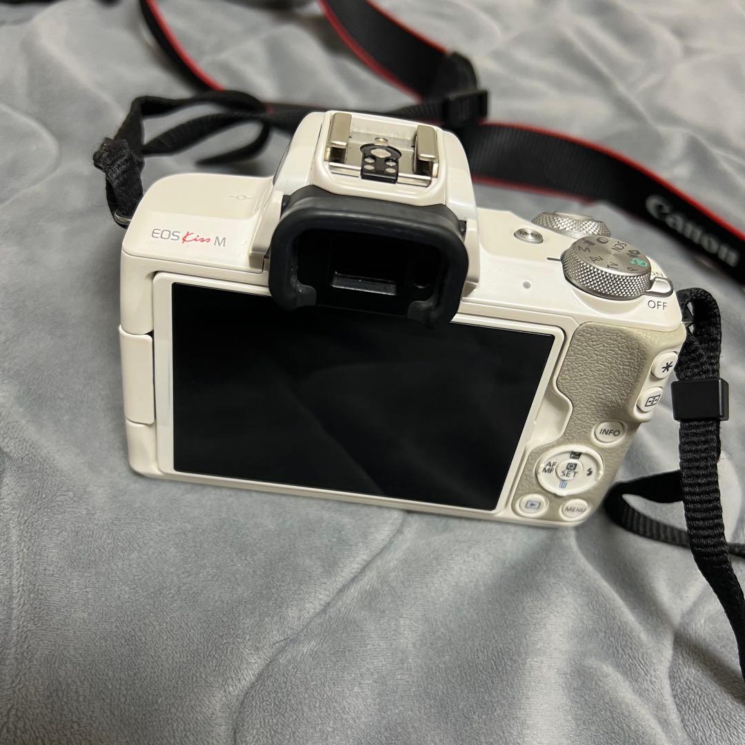 canon kiss M ダブルレンズキット ホワイト