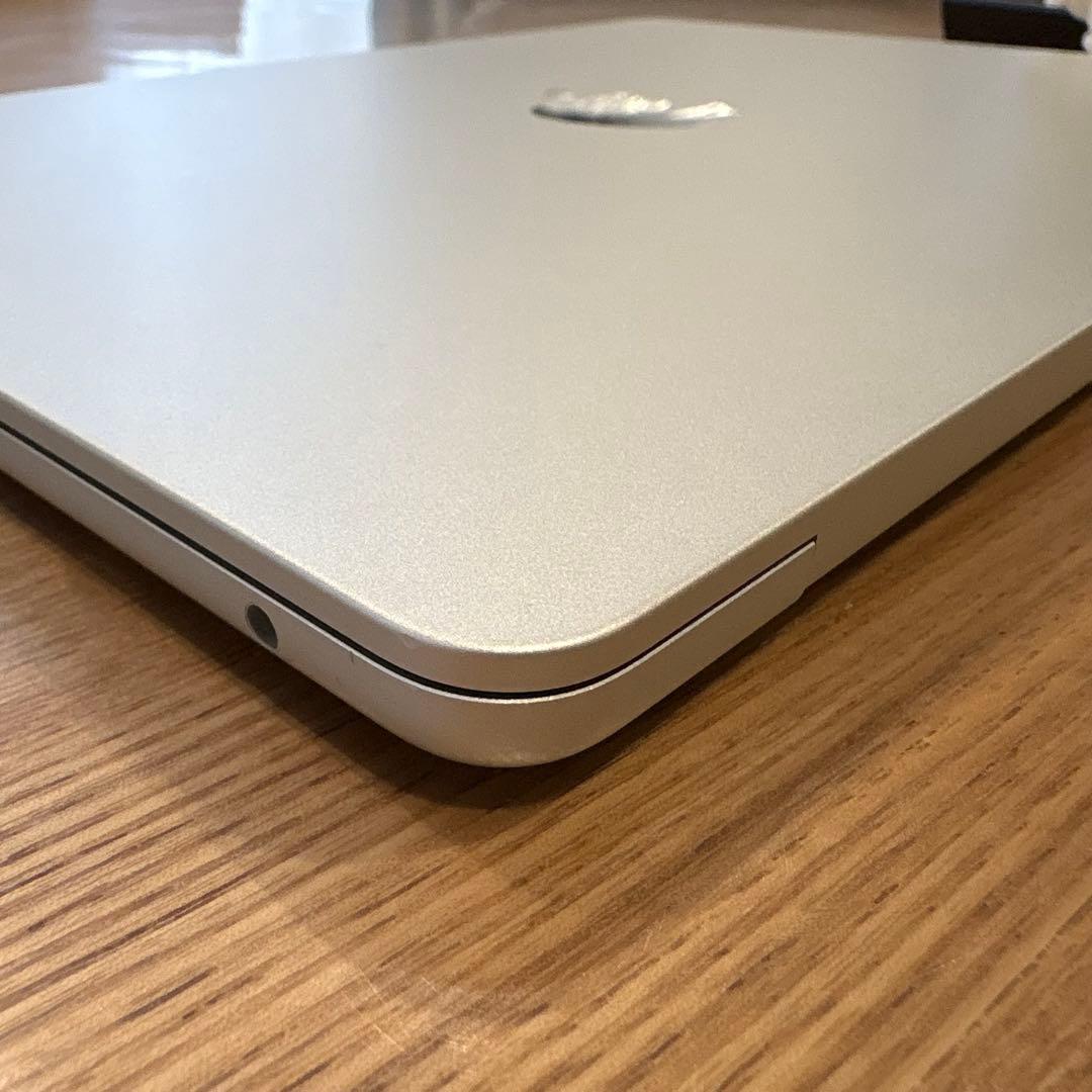 [充放電19回] MacBookAir M2 SSD256GB メモリ8GB