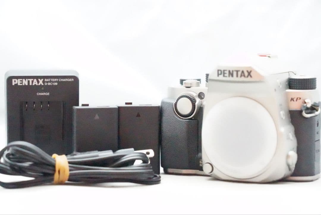 ☆高性能1眼レフデジタルカメラ☆ ペンタックス KP ボディ Kマウントボディ