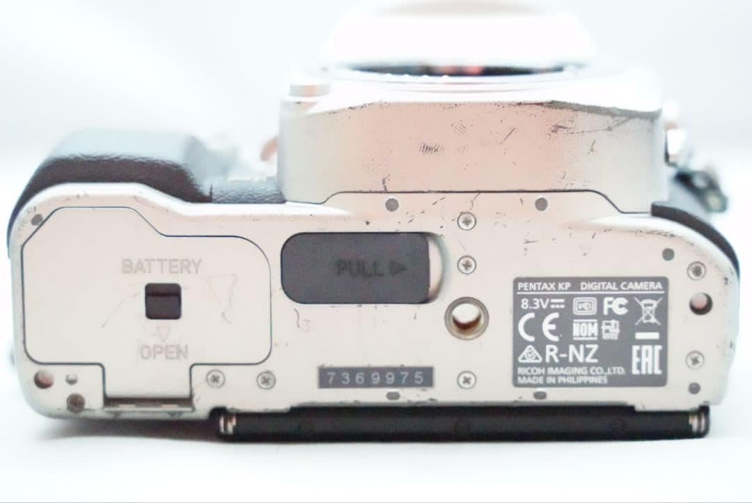 ☆高性能1眼レフデジタルカメラ☆ ペンタックス KP ボディ Kマウントボディ