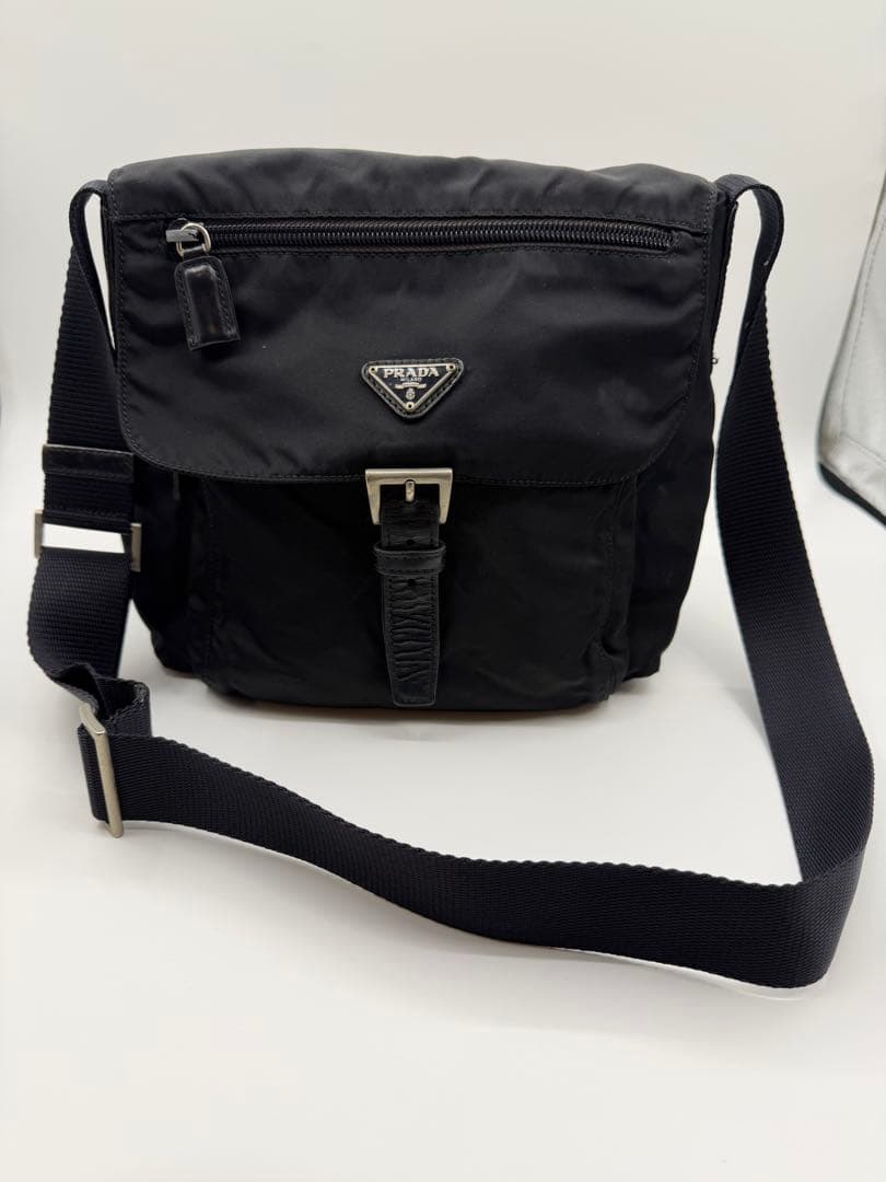 PRADA ブラック ナイロン メッセンジャーバッグ　ショルダーバッグ