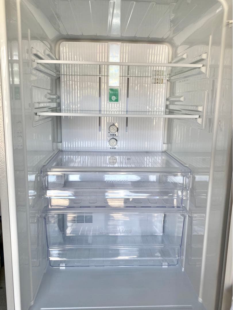 シャープ　ノンフロン冷凍冷蔵庫　SJ-C27E-S 2018年製　271L