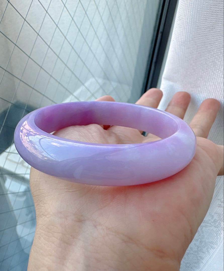 紫翡翠　ラベンダー　ヒスイのバングル