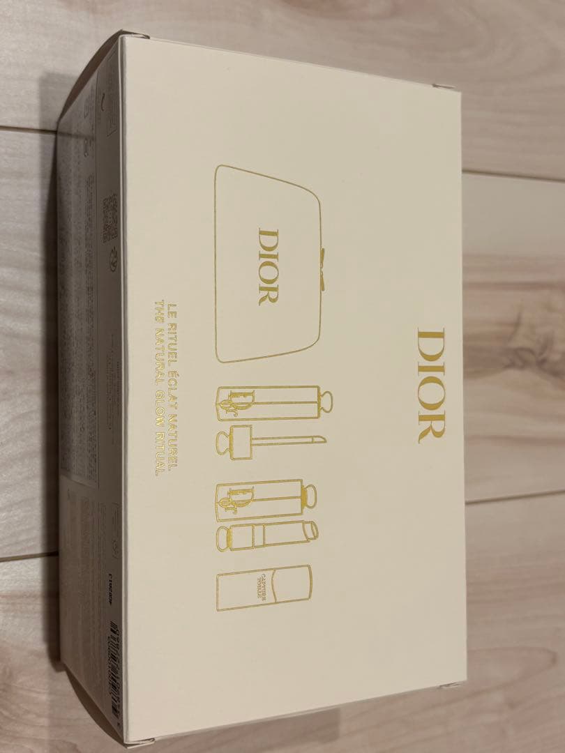 Dior ディオール　ホリデーオファー2024