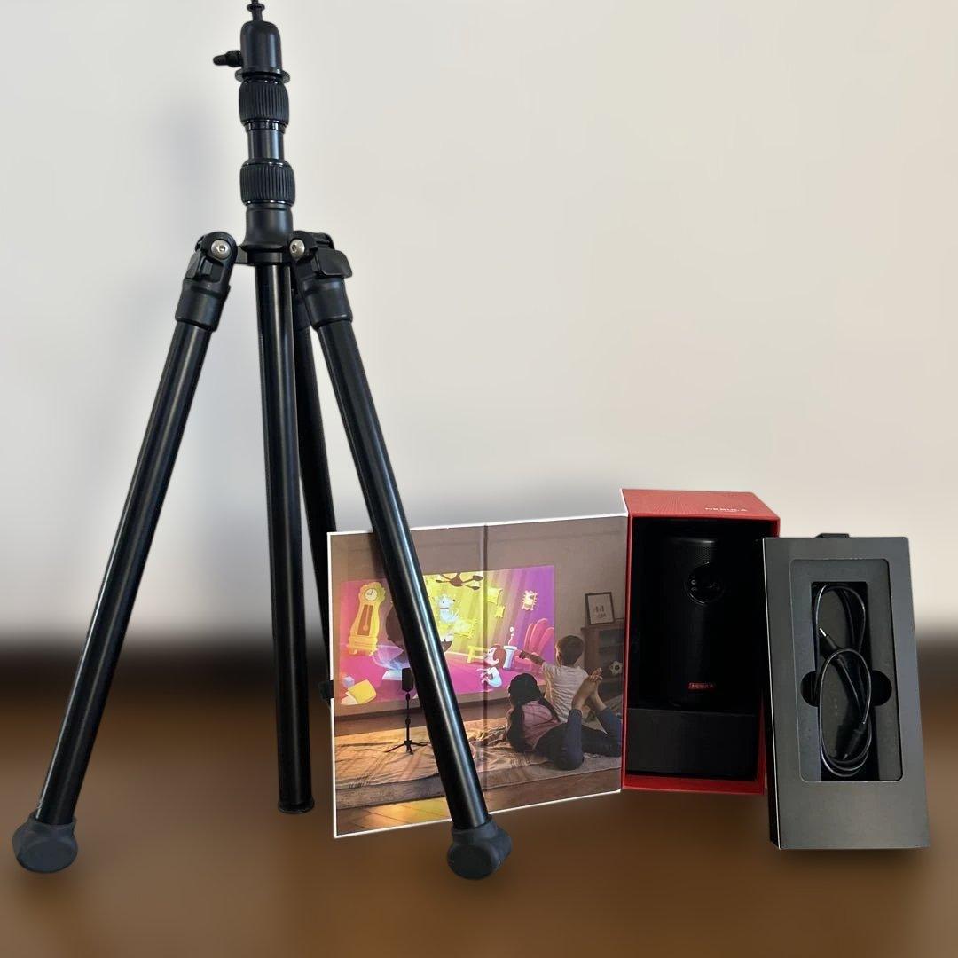 再値下げ‼️Nebula Capsule プロジェクター 本体 三脚付き