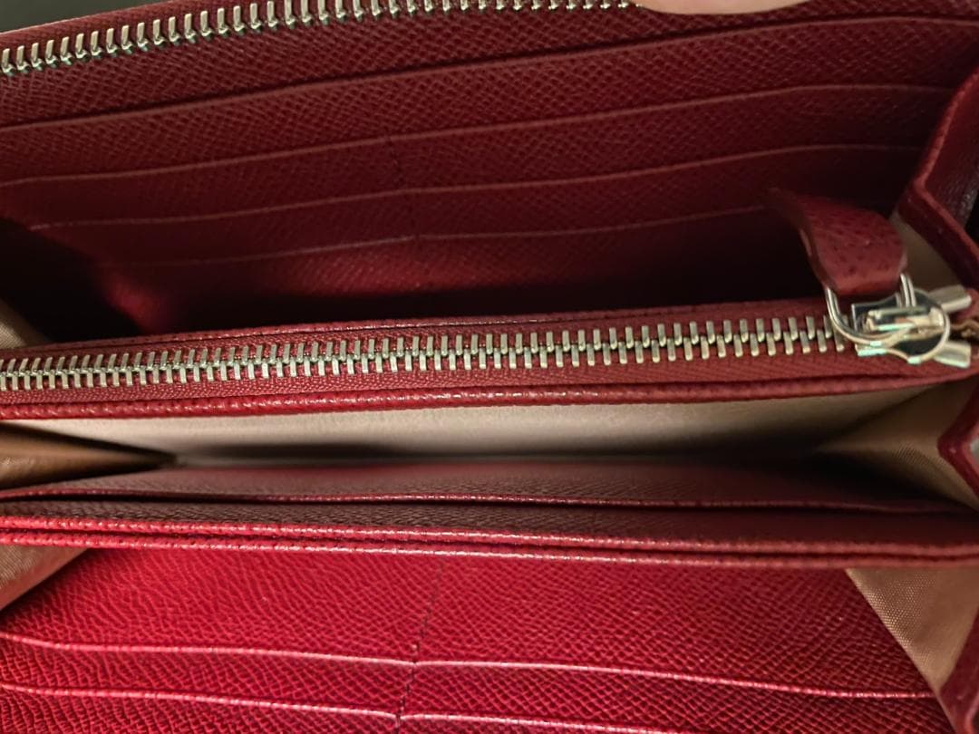 BULGARI レッド 長財布