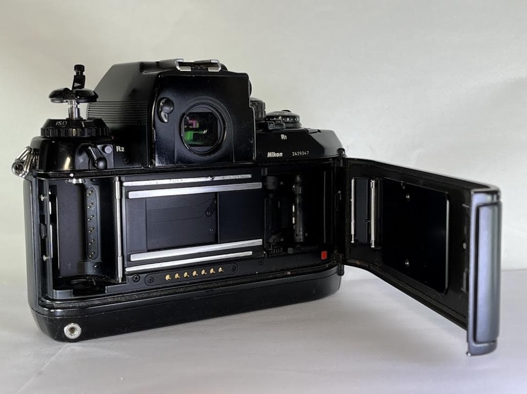 ★美品★ニコン NIKON F4 ボディ ブラック★シャッター連写、露出計OK★