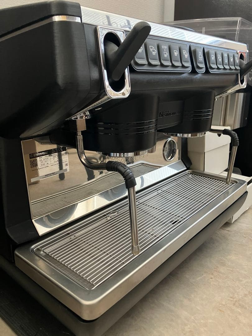 本格コーヒーメーカーSIMONELLI AppiaLife ➕電動ミル