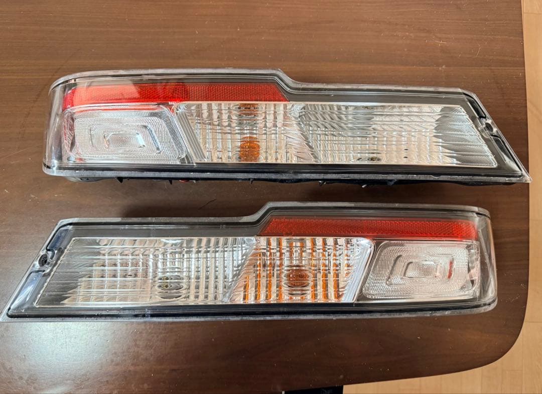 ハイゼットカーゴs321v後期型 純正テールランプ