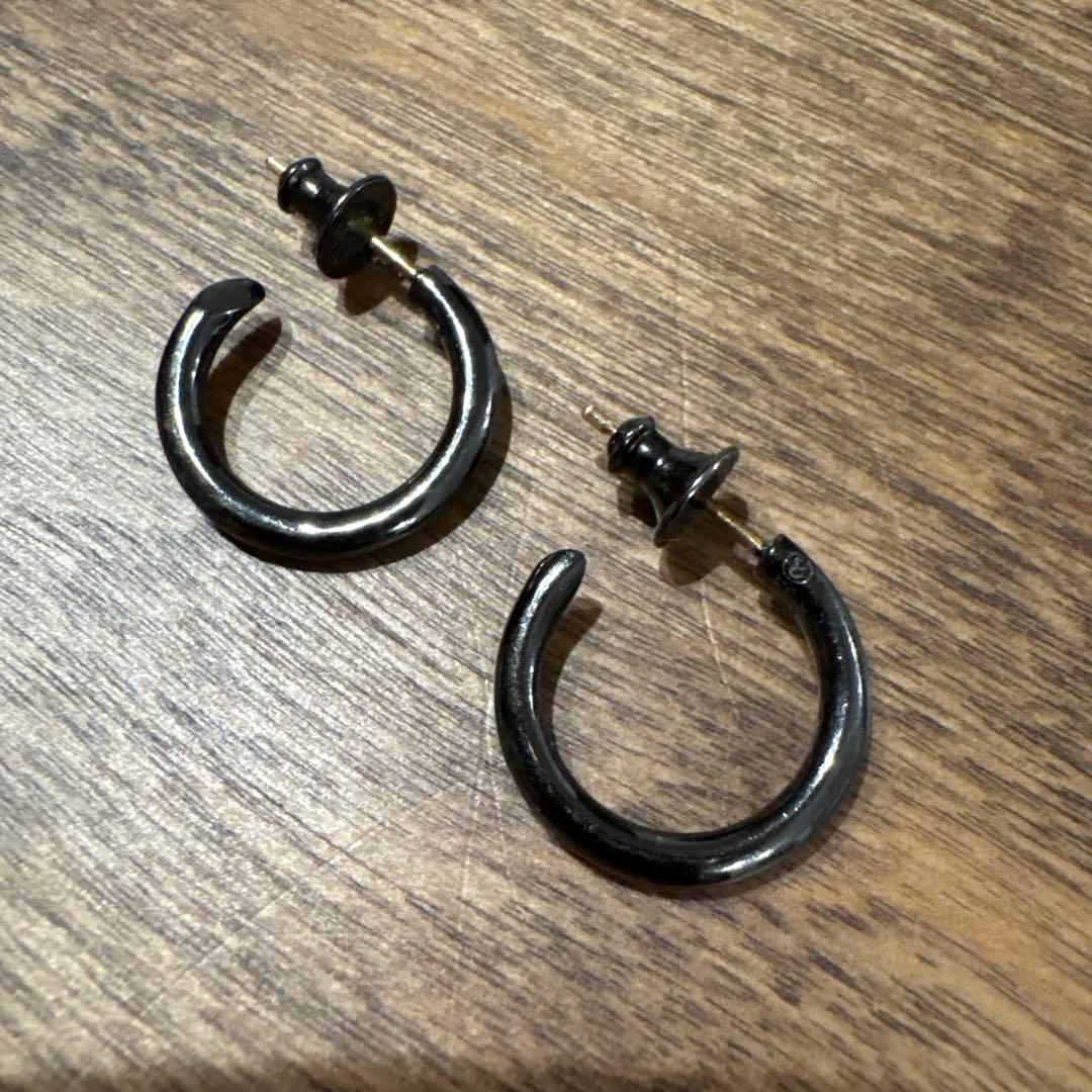 CAREERING PLACEBO ピアス ブラック