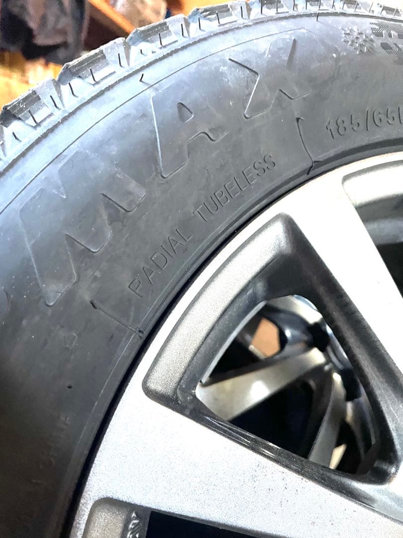 【185/65R15】スタッドレスタイヤ 4本 GRIPMAX グリップマックス
