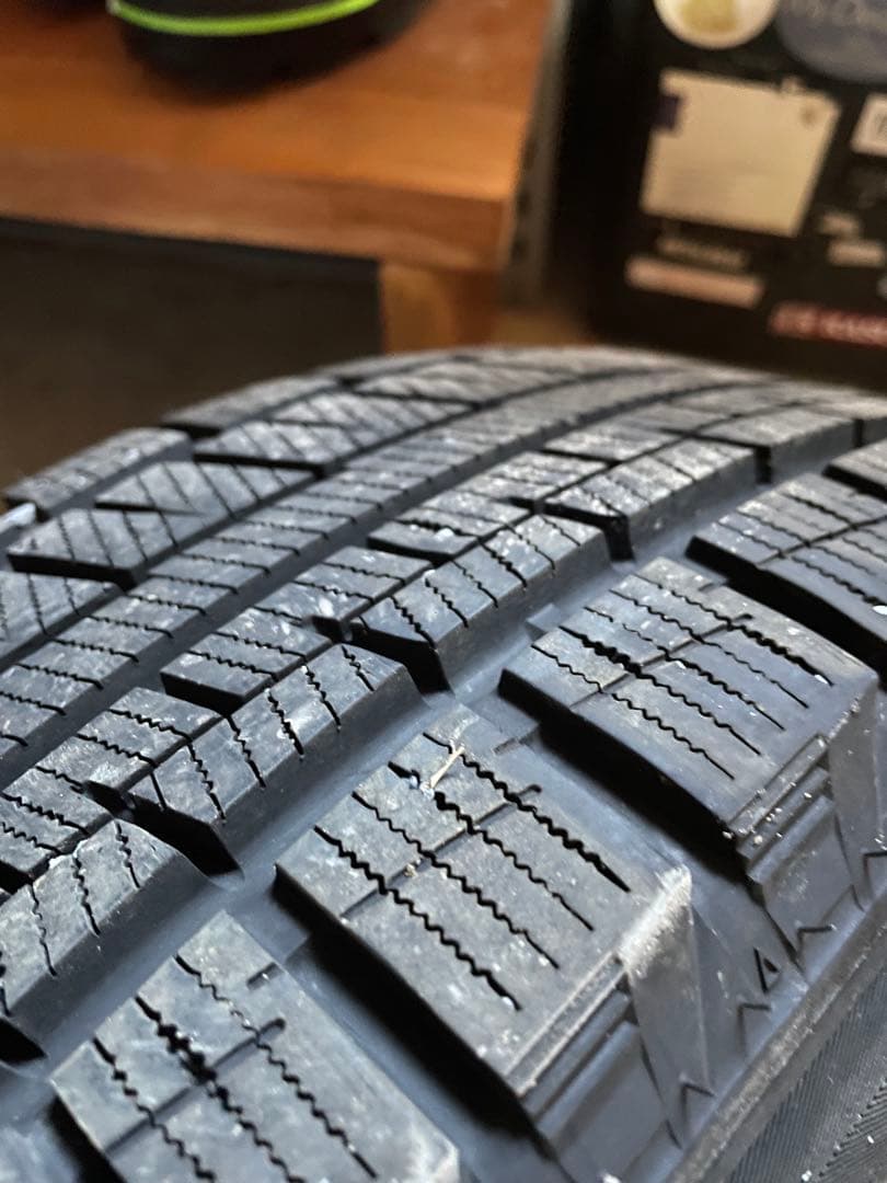 【185/65R15】スタッドレスタイヤ 4本 GRIPMAX グリップマックス