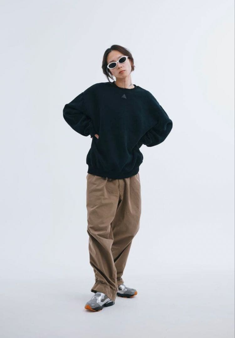 ニートと居候とたかさき×SAMPLE スウェット　ブラック