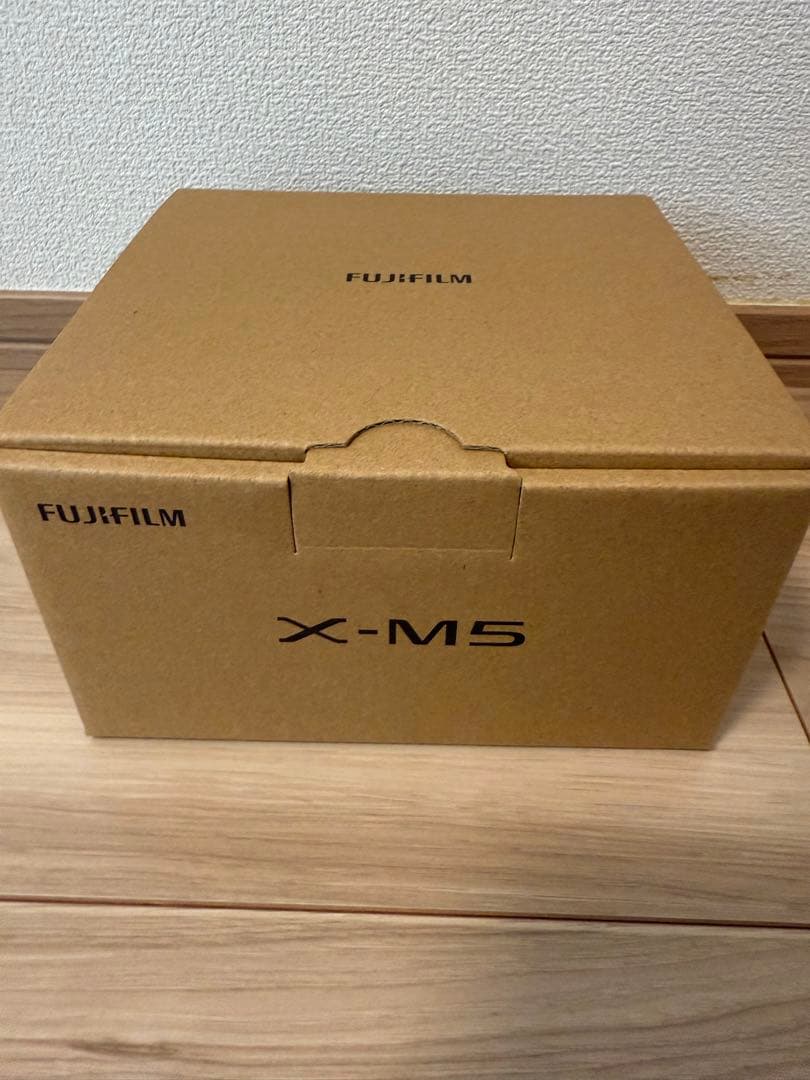 新品未開封 FUJIFILM 富士フイルム X-M5 ボディ