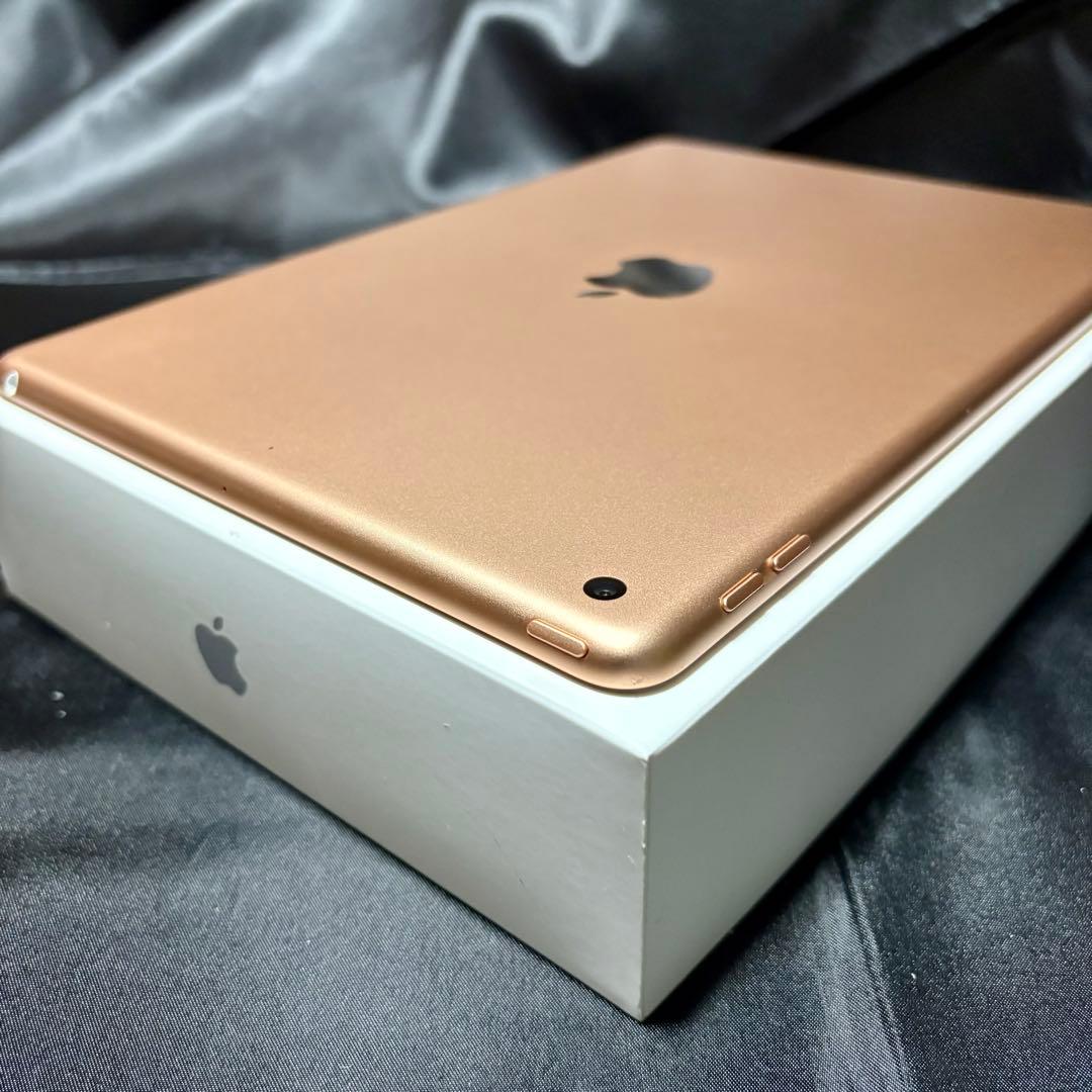 iPad 8世代 32GB Wi-Fiモデル 付属品未使用
