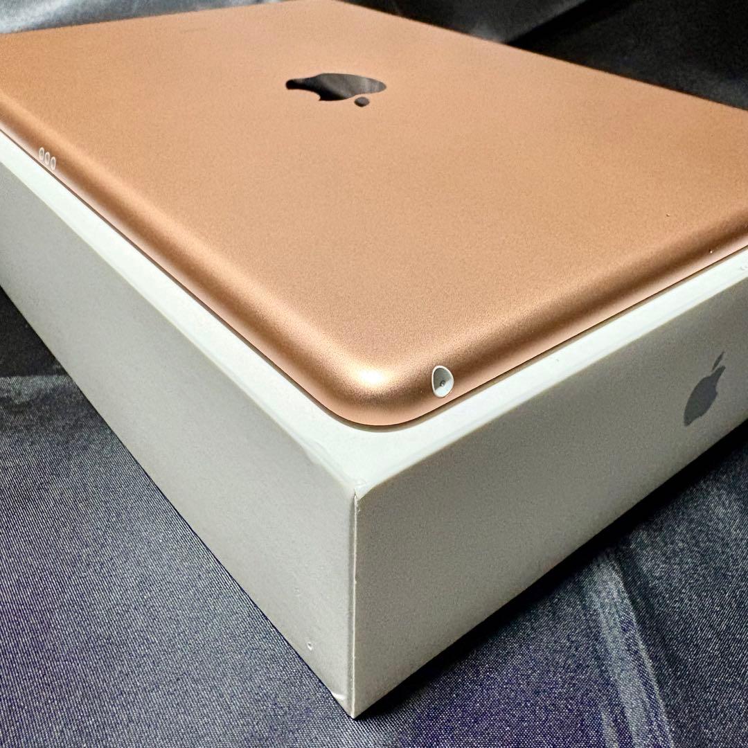 iPad 8世代 32GB Wi-Fiモデル 付属品未使用