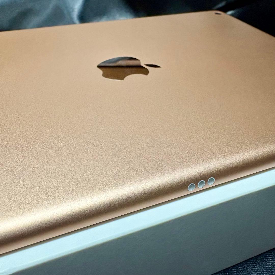 iPad 8世代 32GB Wi-Fiモデル 付属品未使用