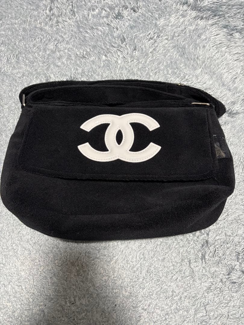CHANEL スエードバッグ 黒 CCロゴ