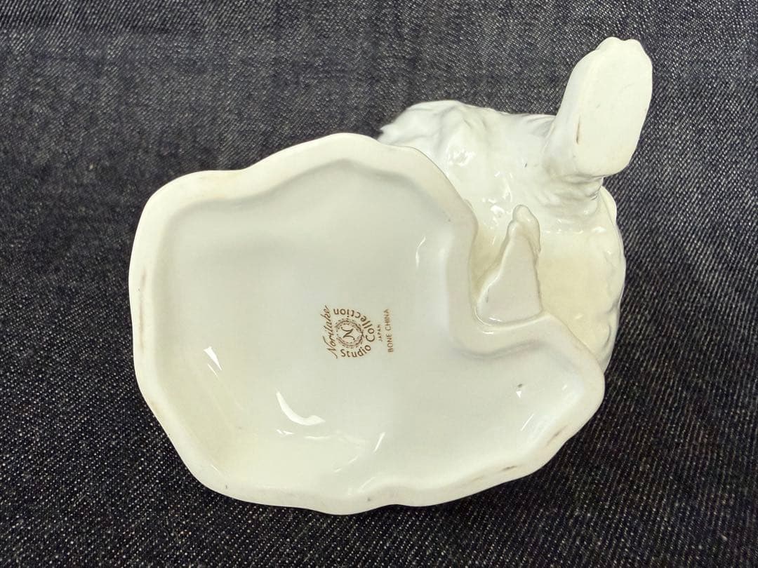 ノリタケ スタジオコレクション 狆 フィギュリン 陶器製の置物 犬 チン