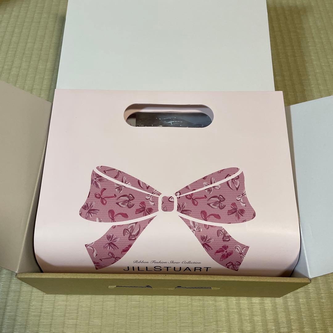 リボンファッションショーコレクションジルスチュアート 2025クリスマスコフレ