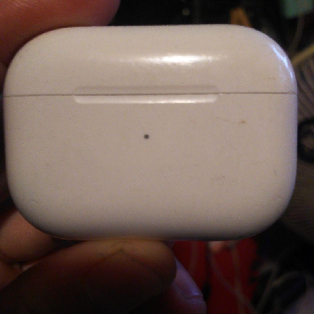 エアポッズ充電ケースのみ
