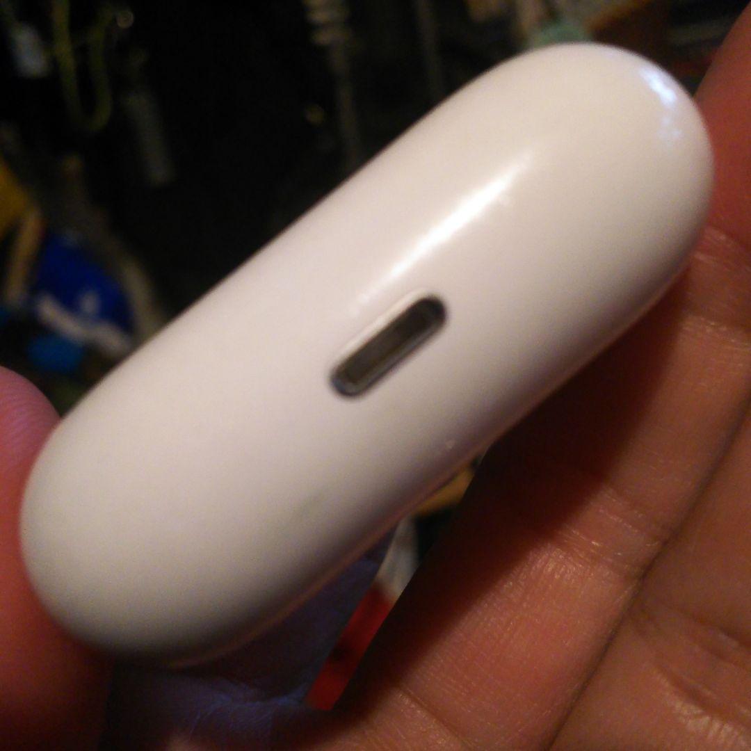 エアポッズ充電ケースのみ