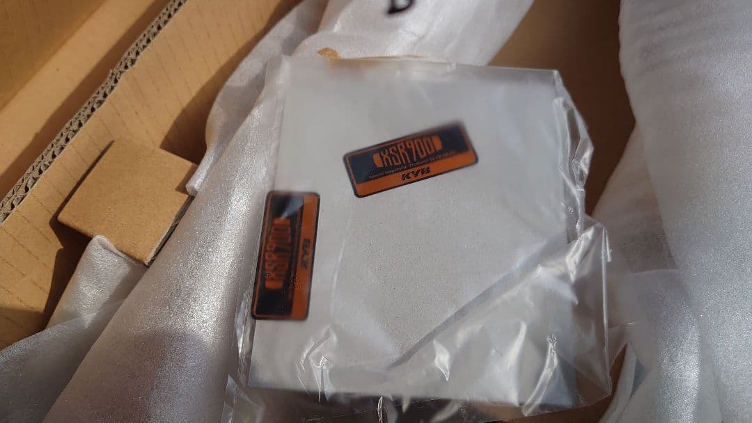 フロントフォーク 部品取り用 MT09 RN34 ｘｓｒ９００シールおまけ。