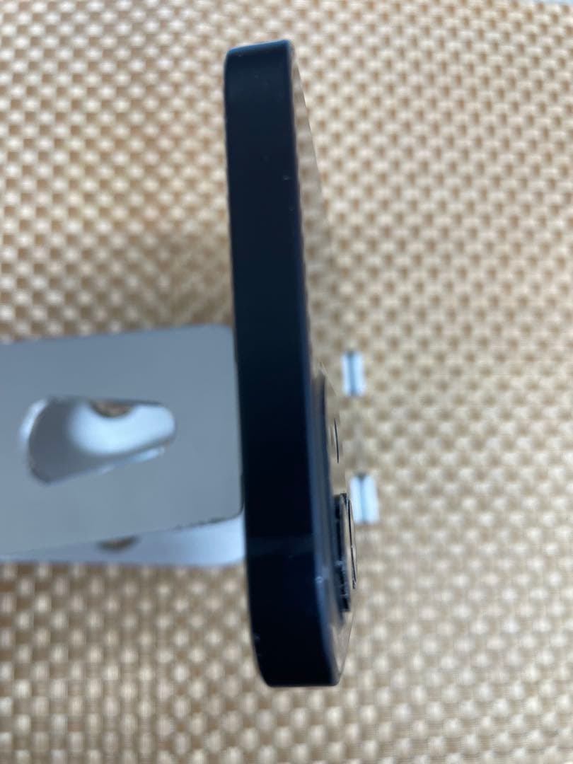 iPhone 12 64 GBブラックSIMフリー【6276】