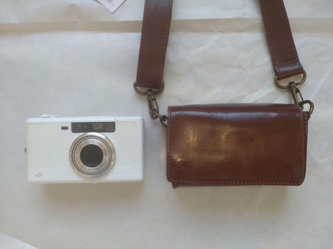 富士フイルム ナチュラクラシカ ホワイト、専用ケース、取扱説明書