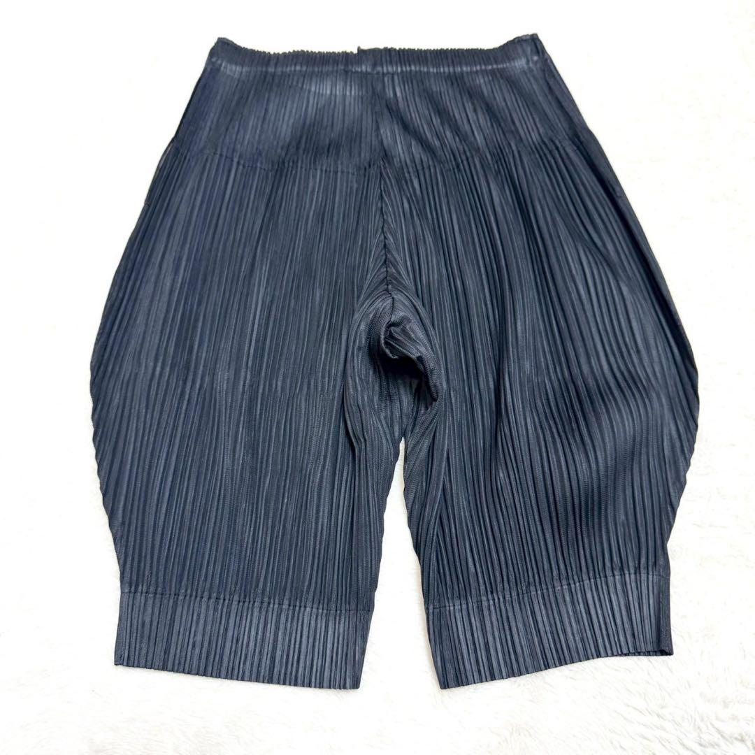 PLEATS PLEASE イッセイミヤケ プリーツ ポケット付 ハーフパンツ